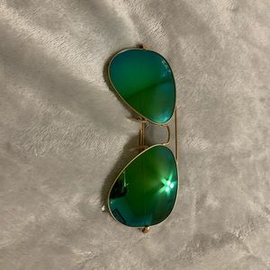 Ray ban aviator sunglasses